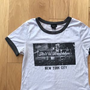 NYC white t shirt with gray neck and sleeves